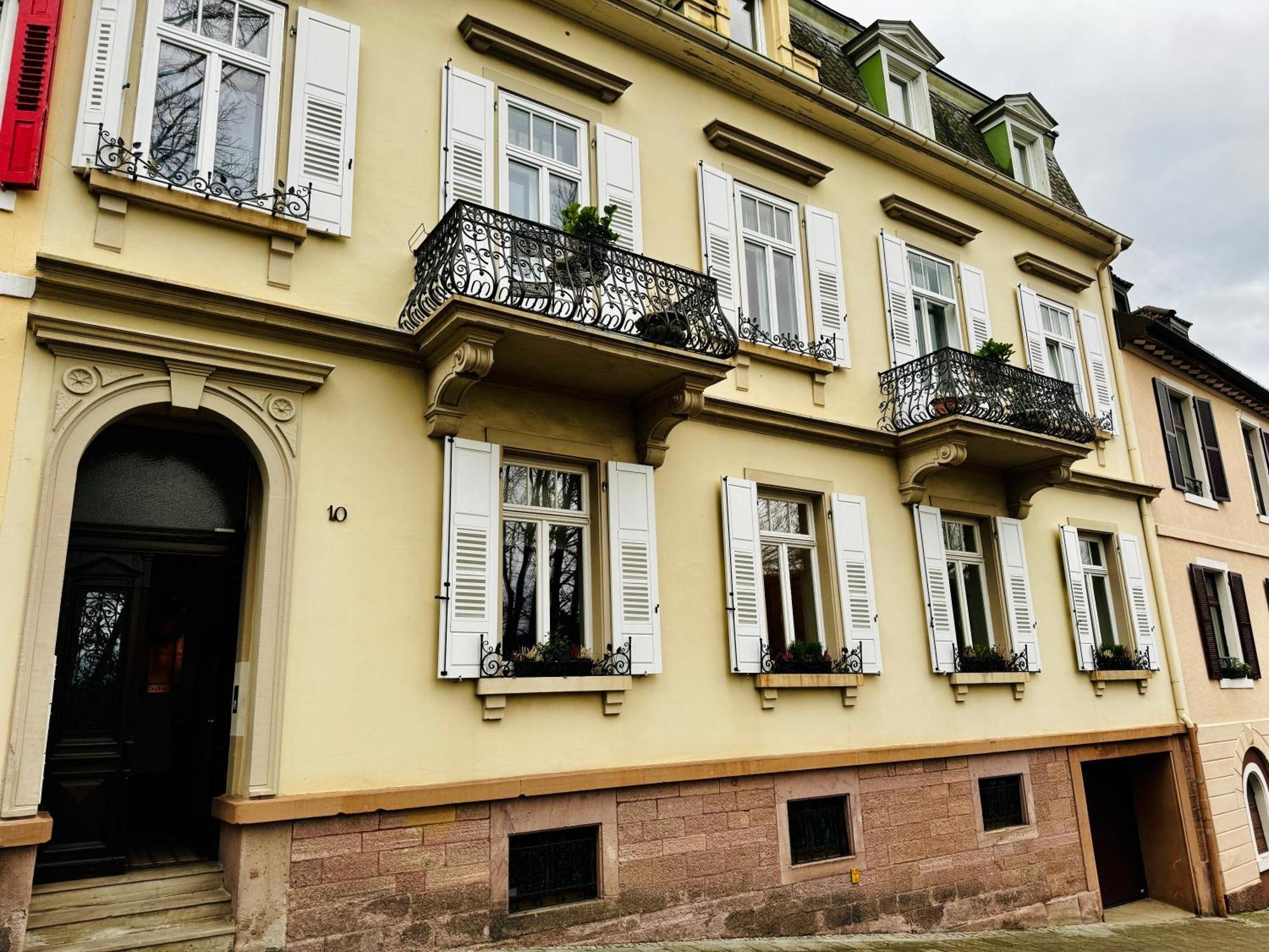 Schloss Apartment, Zentrum Баден-Баден Экстерьер фото